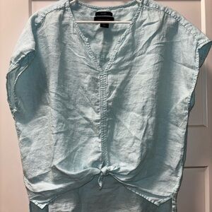 Tahari Light Blue Women's linen Blouse